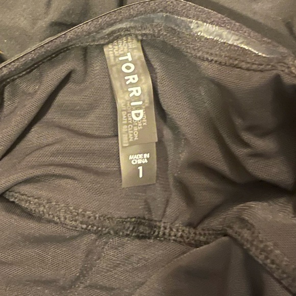 Torrid one. 1x swimsuit black - Picture 3 of 3